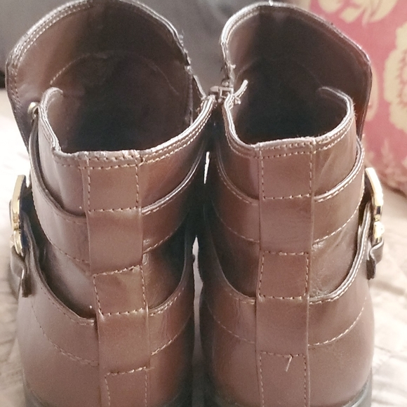 boots - size 7M - Picture 4 of 6